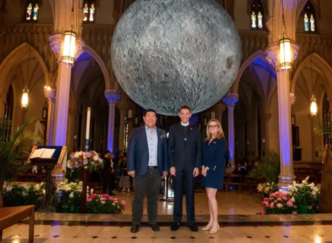 moon 1